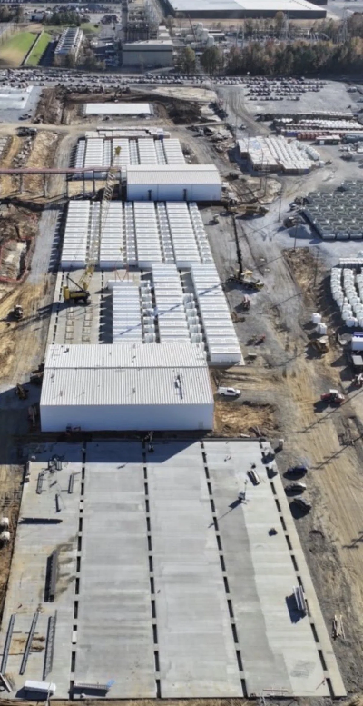 ИИ от xAI получит мега-питание: солнечная станция и хранилище Tesla за $375 млн