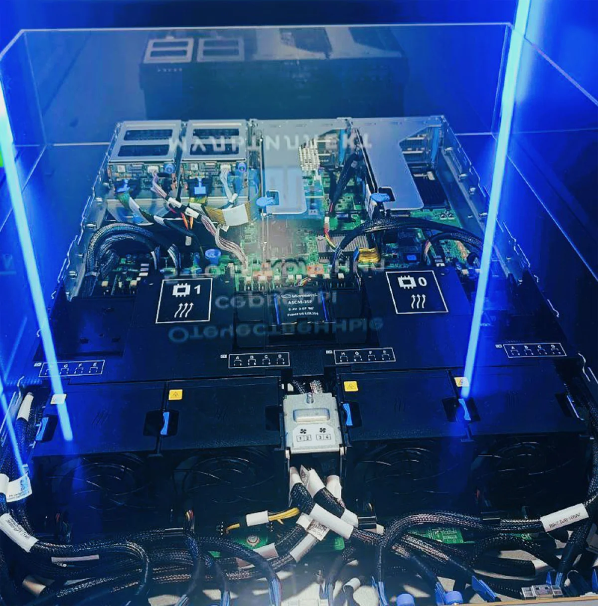 Первый российский ИИ-сервер для «Сайбокс»: готовое решение для создания ИИ-моделей