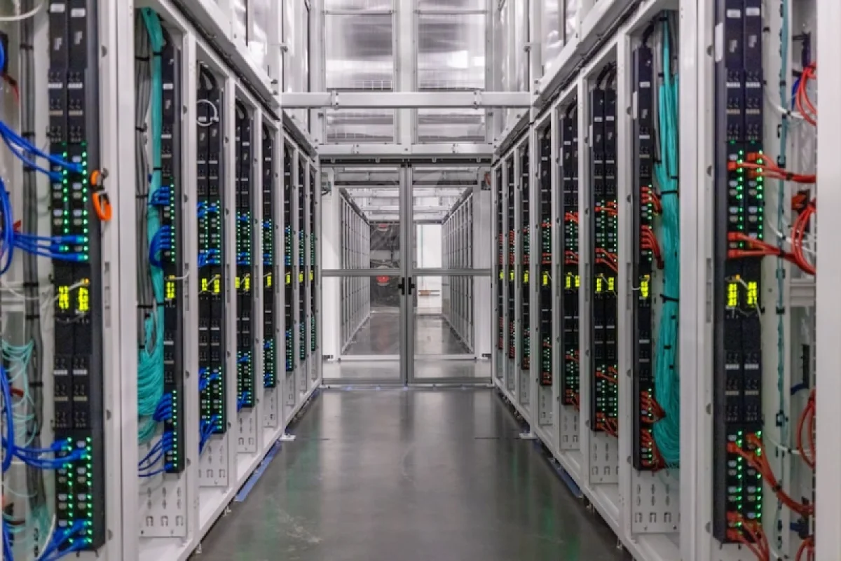 Microsoft инвестирует $60+ млрд в аренду ИИ-чипов у новых игроков