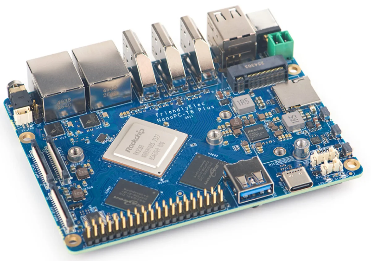 Мощный одноплатный компьютер с двумя скоростными сетевыми портами и поддержкой 32 ГБ ОЗУ