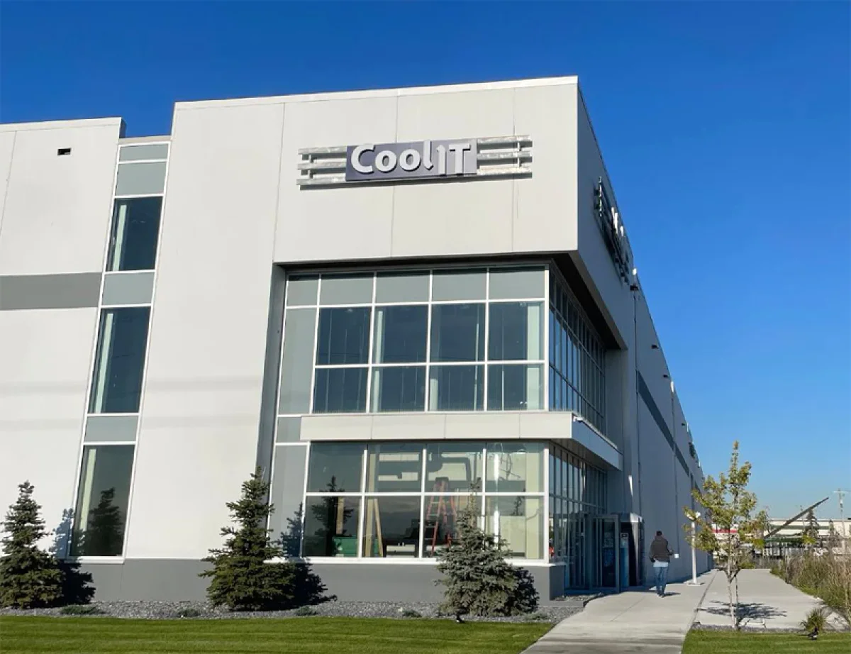 Крупнейшая сделка в индустрии охлаждения: почти $5 млрд за переход на жидкость