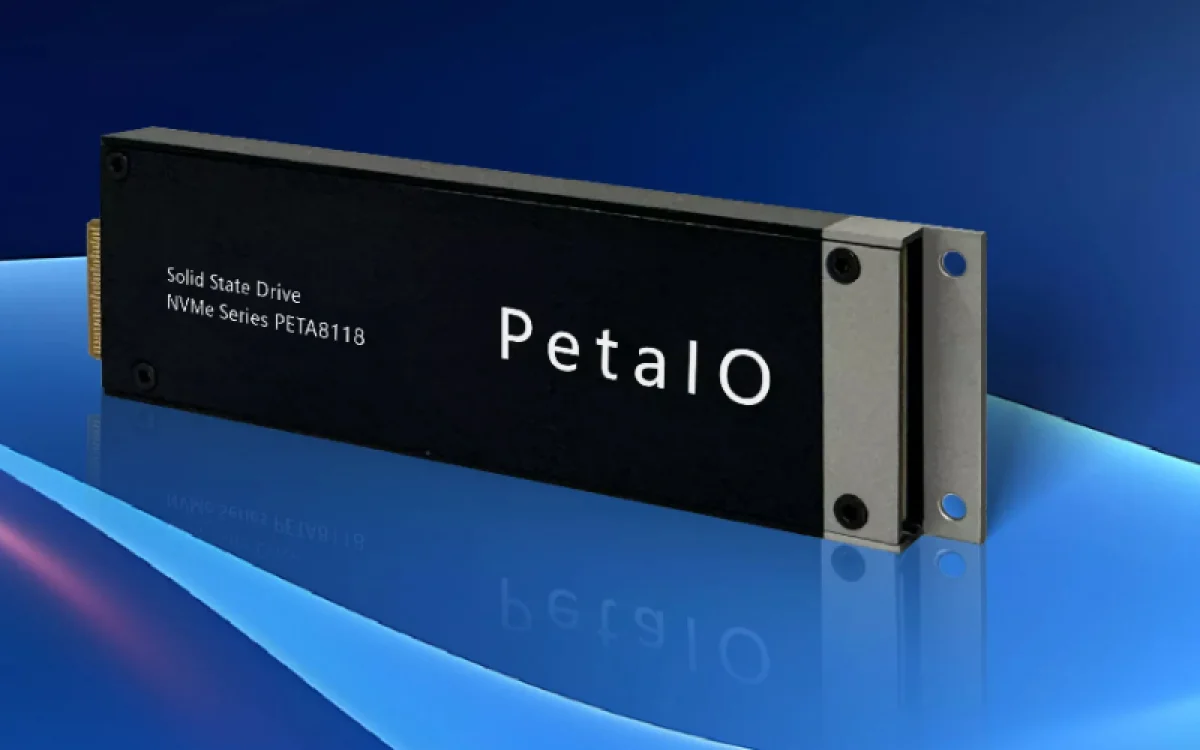 Китайский прорыв: SSD для ИИ с рекордной скоростью 28 ГБ/с