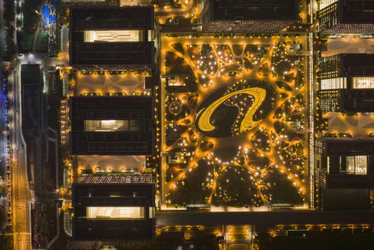 Китайский ИИ-гигант: Alibaba и China Telecom развернули суперкластер на 10 000 ускорителей